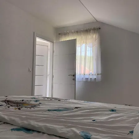 Apartman Zepce דירה *